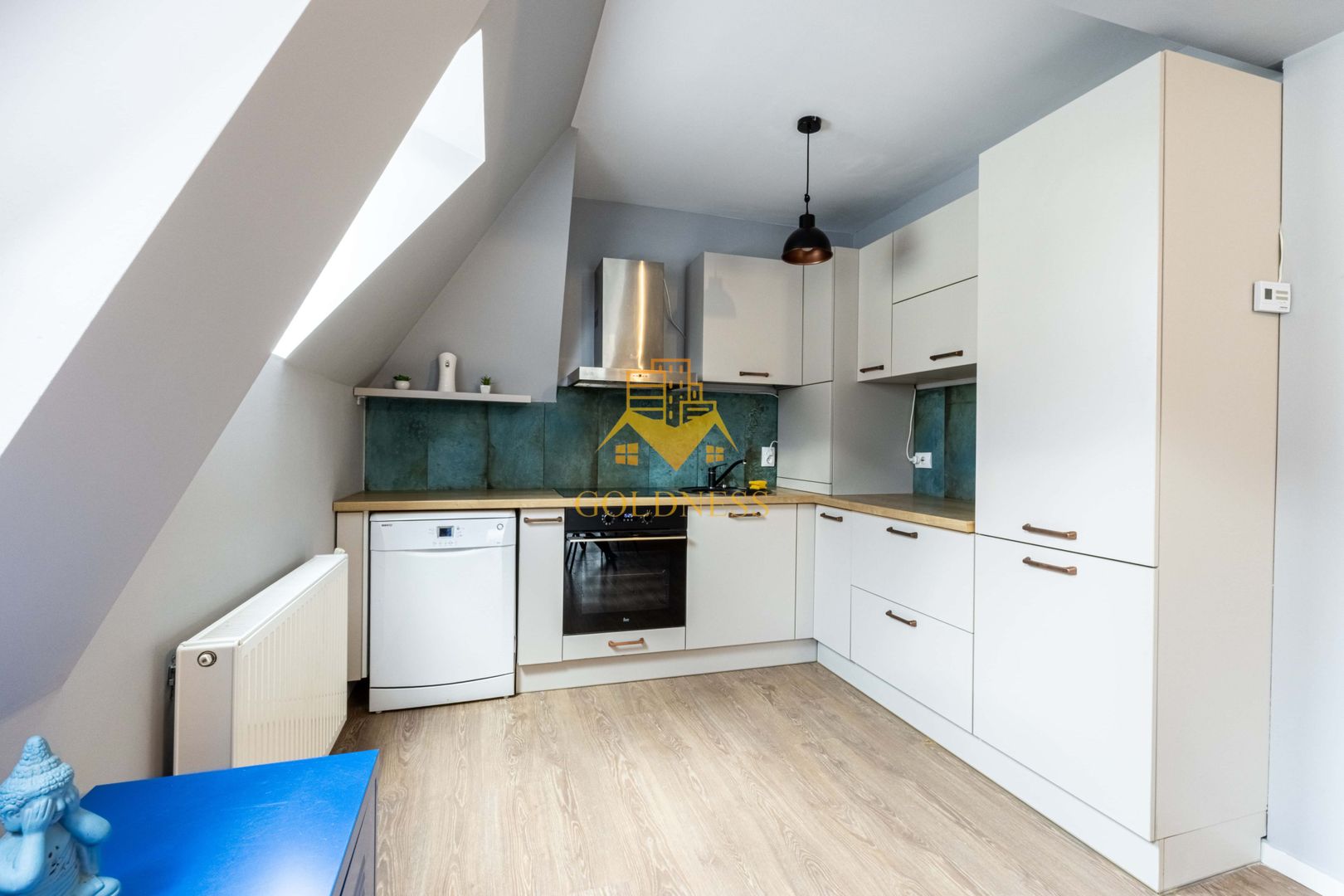 3 camere open space, Parcare, Modern, Pet Friendly, Europa - Poză 2