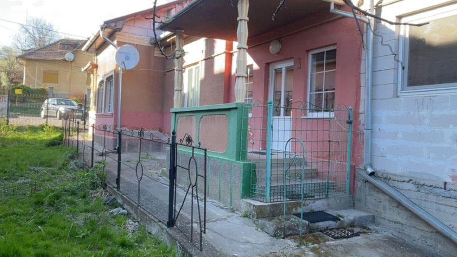 Casă de vanzare in unirea - Poză 3