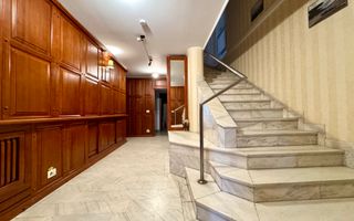 Vila cu 13 camere *460mpu* + garaj // Dorobanți - Poză 1