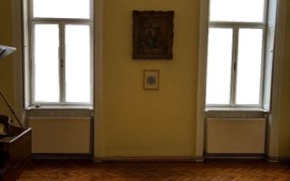 Apartament interbelic deosebit, ultracentral, Piața Mihai Viteazul. - Poză 3