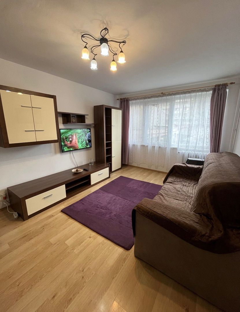 AP. 2 CAMERE DRISTOR, BLOC REABILITAT, BUCATARIE INCHISA, METROU - Poză 1