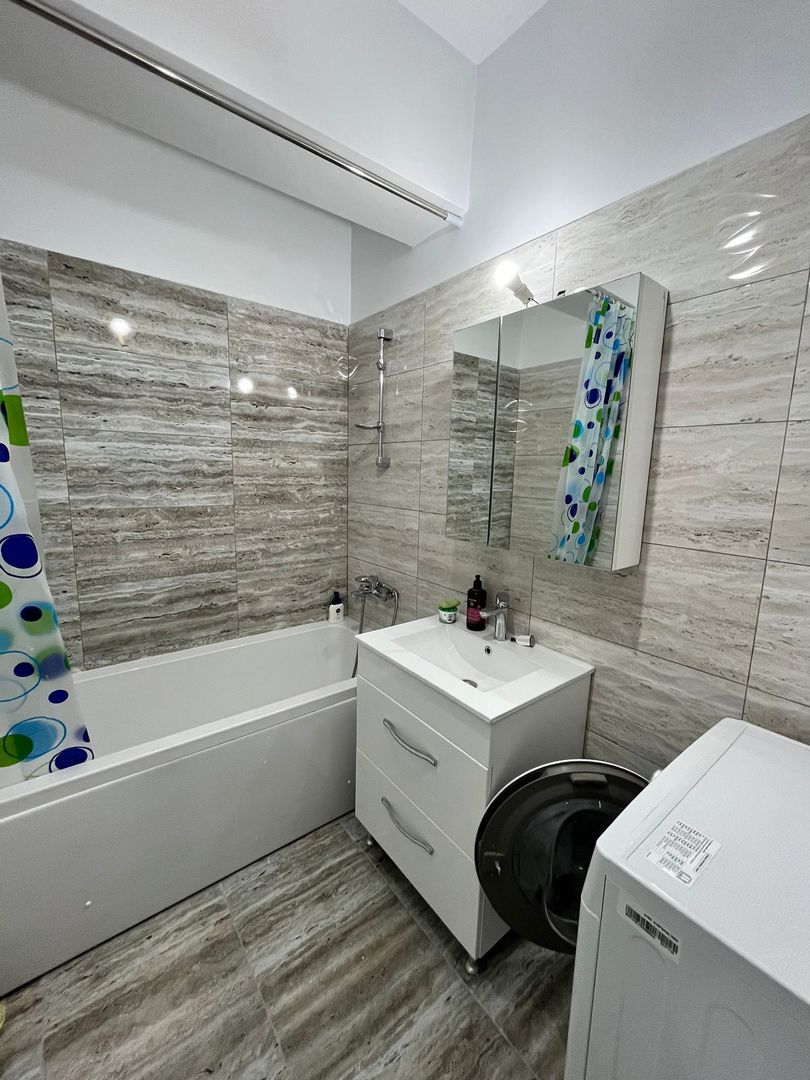 3 cam, Rebreanu, bloc nou, încălzire pardoseala, parcare inclusa, lux! - Poză 5