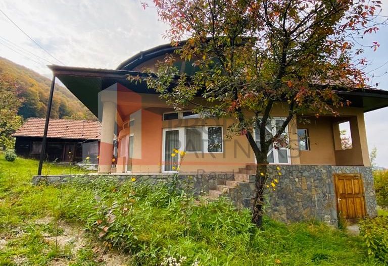 Casa + teren 1700 mp langa Padure Bran/ Predelut - Poză 1