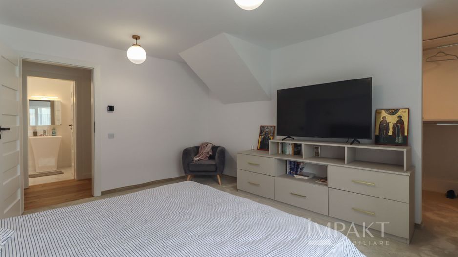 Casa insiruita cu finisaje de lux in cartierul Europa - Poză 16