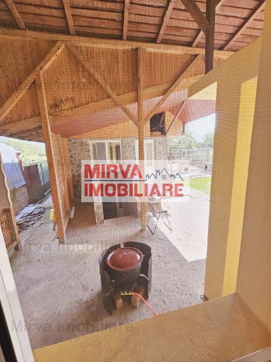 Vanzare vila 6 camere + spatiu comercial, mobilata si utilata, in Blejoi - Poză 18
