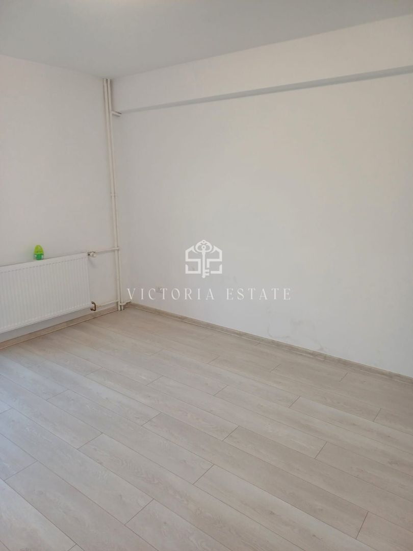 3 camere ultra central - Poză 3