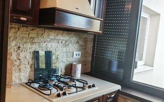 Apartament 4 camere, 2 bai, 2 balcoane, boxa, 84mp, bloc1983 Titan -Prevederii - Poză 2