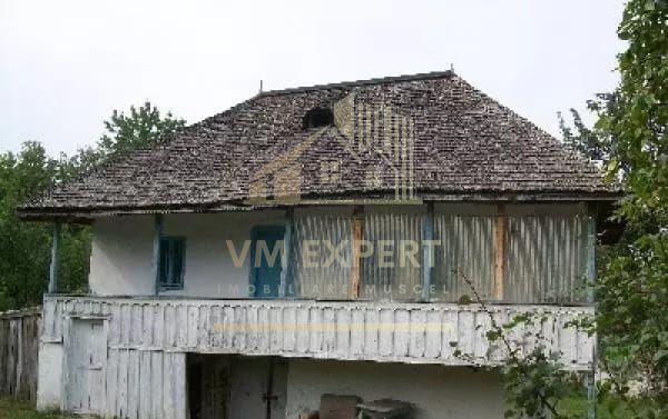 CASA DEMOLABILA + TEREN INTRAVILAN 3420 MP CAMPULUNG-MARCUS, - Poză 1