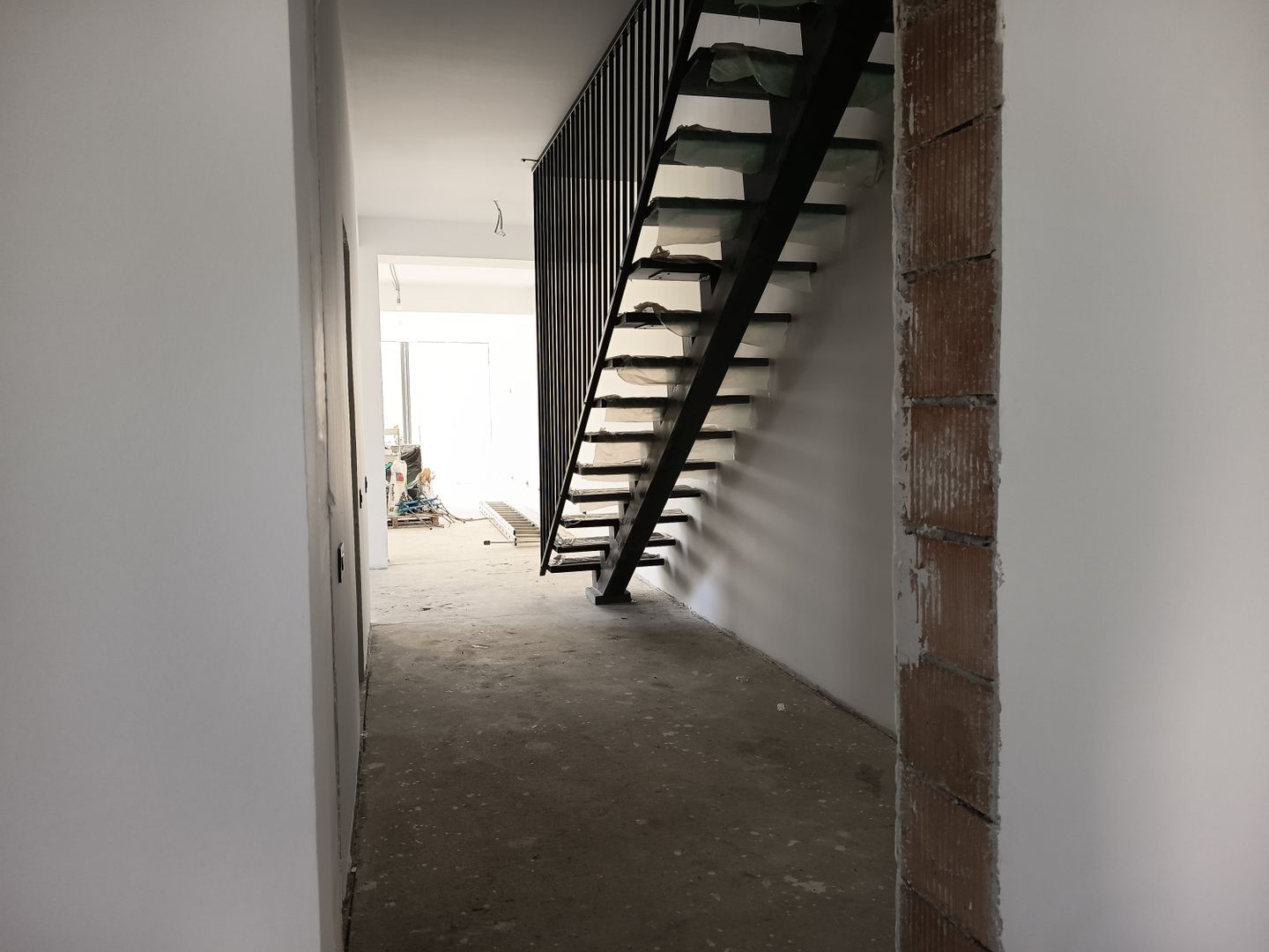 Vila impozanta, aspect deosebit, configuratie tip duplex, view, Brasov - Poză 4
