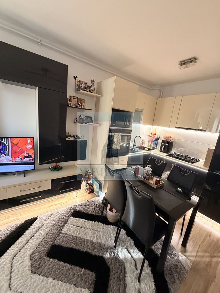 Apartament 2 camere open space - zona Tractorul - Poză 4