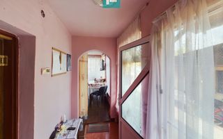 Casă cu 2 camere și 456 mp teren în Ghioroc - Poză 8