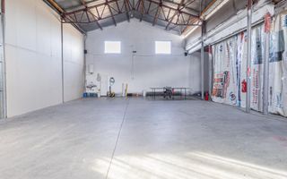 Hala + birouri, 3300 mp teren, toate utilitatile - Poză 9