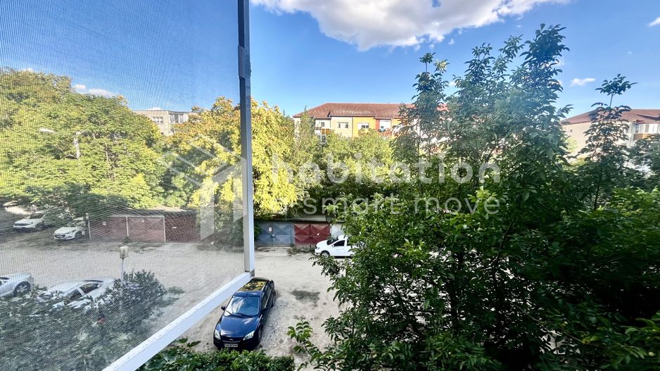 Apartament 3 camere, decomandat, etaj 2, amenajat, in zona Aradului - Poză 21