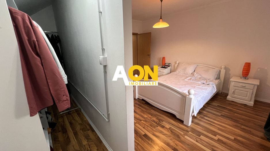 Casa de vanzare - 5 Camere, 2 Bai,  Garaj, 1000mp Teren - Poză 17