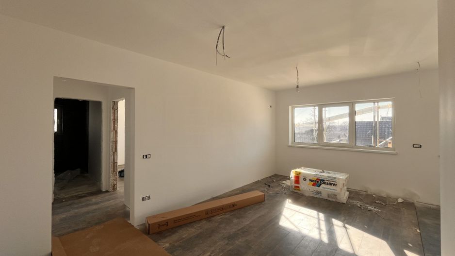 Apartament cu 2 camere   Et 2 I Suceava/BurdujeniI 71.500Euro - Poză 6