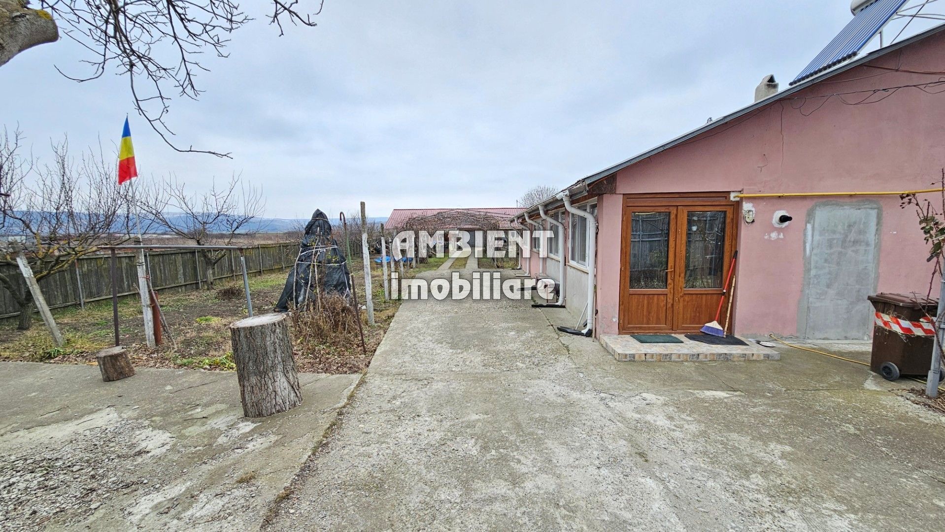 CASA individuala cu teren 1.400 mp, zona BACAOANI; - Poză 2