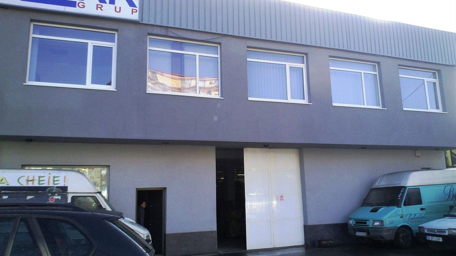 Cladire depozit si birouri cu chirias-Oportunitate investitie - Poză 1