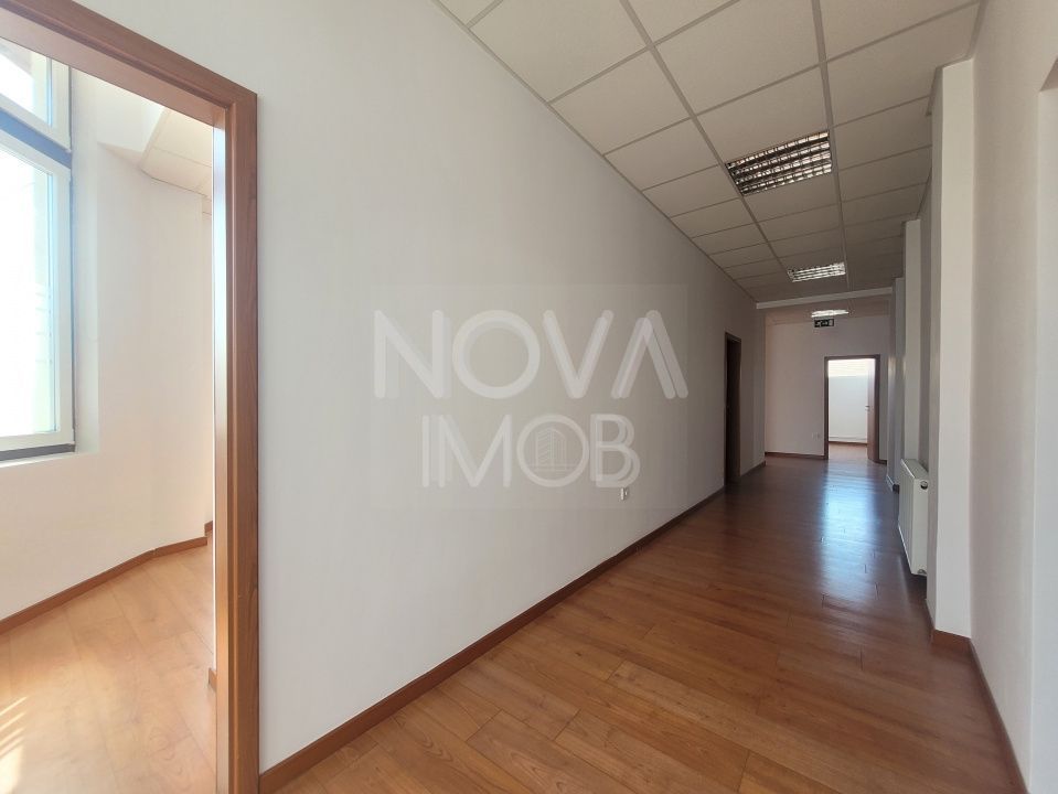 Spatiu comercial de inchiriat 875mp - Piata Cluj - Poză 15