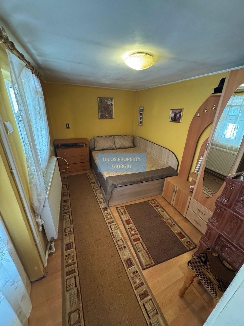 De Vânzare - Casă, Strada Griviței - Poză 7