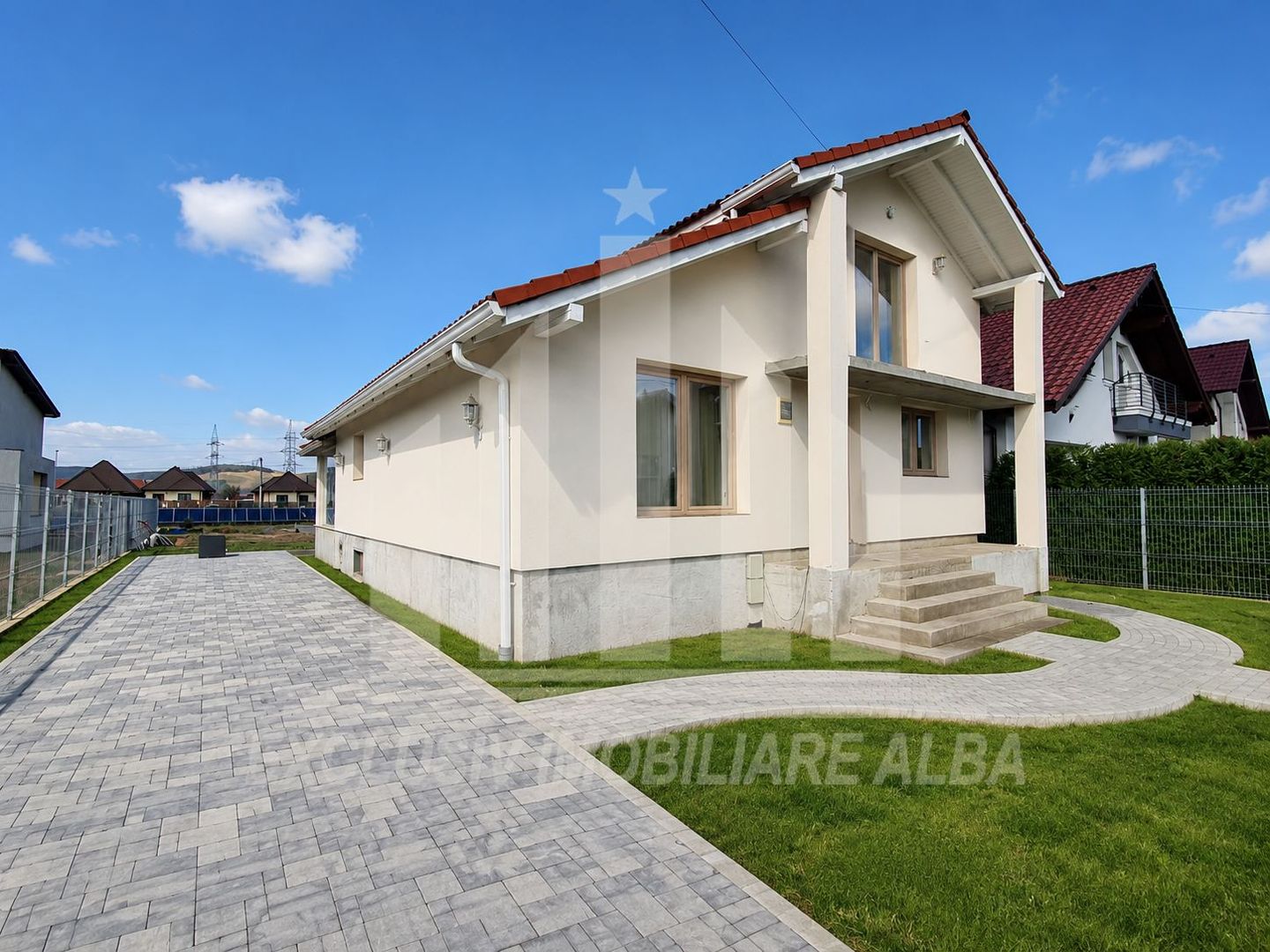 Casa individuala | 174 mp | 651 mp teren | Mobilata si Utilata | Arex - Poză 1