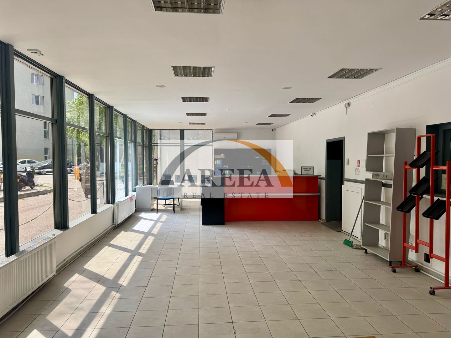 OPORTUNITATE BUSINESS - de inchiriat showroom si hale - Sos Giurgiului - Poză 26