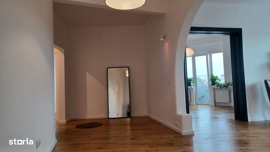 De vanzare Apartament tip Penthouse 4 camere, cismigiu, ultracentral - Poză 1