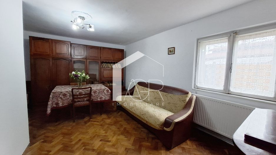 Casa cu 3 camere, zona Mihai Bravu - Poză 8