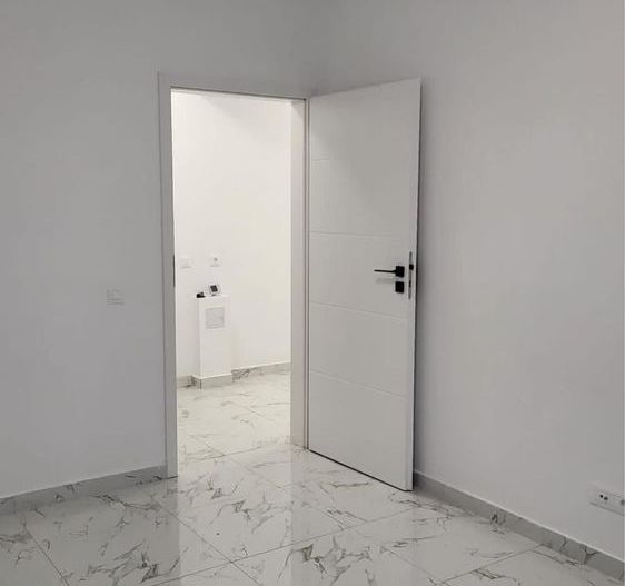 Apartament 3 camere, parter, nemobilat,  Complex Exigent Plaza - Poză 3