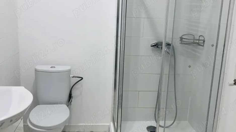 Inchiriere casa la curte pentru muncitori- Bucuresti, sector 5 - Poză 2