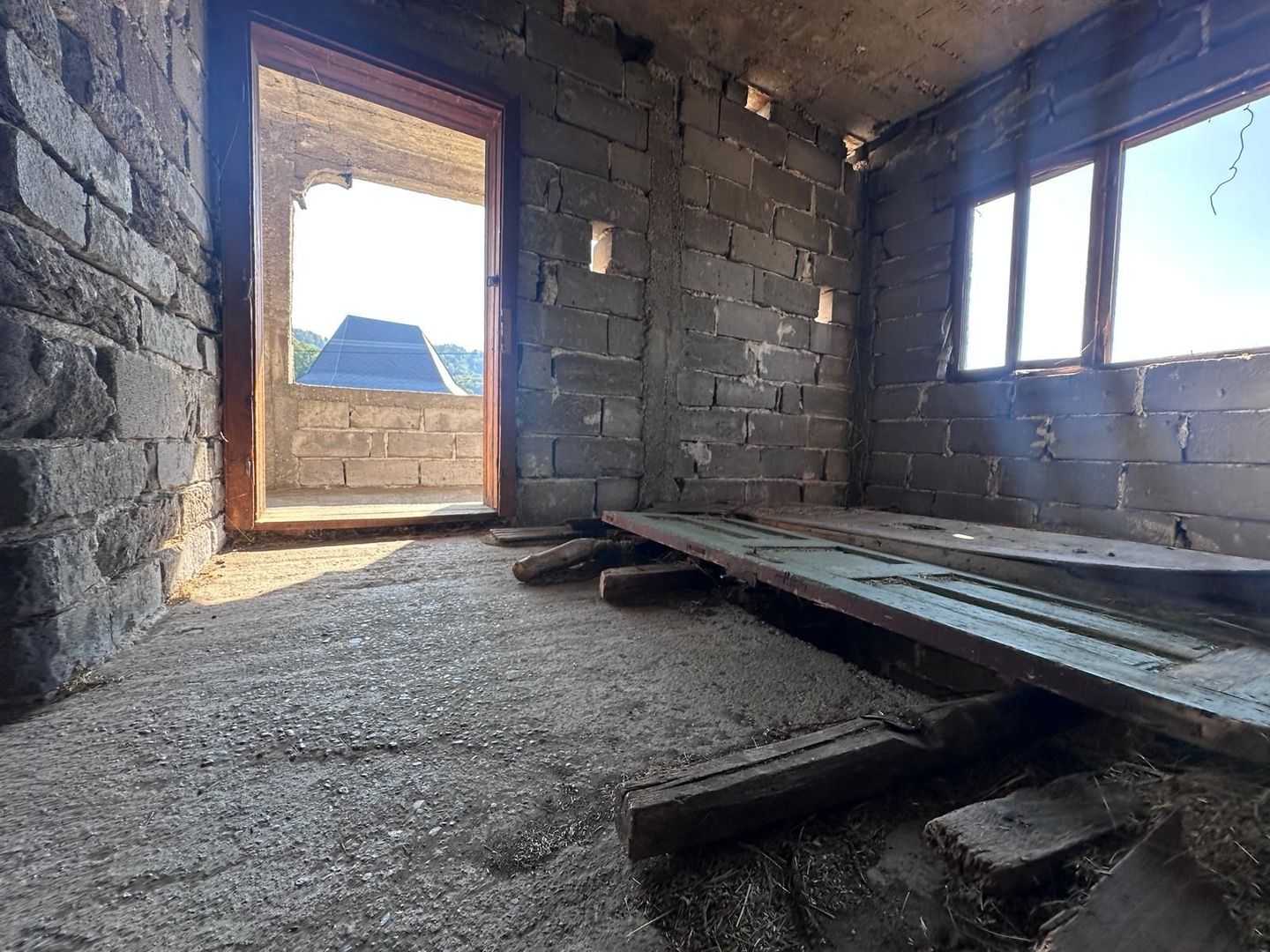 Casă P+1 la roșu, locul tău de refugiu în natura - Suduleni, Izvoare - Poză 6