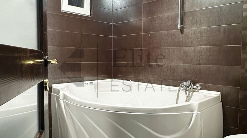 Apartament de vanzare cu 4 camere in zona Decebal - Poză 9