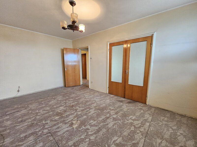 SUPER PRET! APARTAMENT  3 CAMERE DECOMANDAT METROU VALEA IALOMITEI - Poză 2