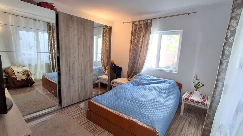 Casa de vanzare 3 camere Zona  Timpuri Noi - Poză 5