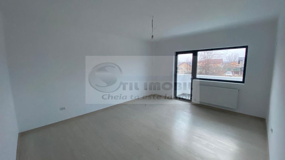 Ap 2 cam, decomandat, Bucium-Visan, 58mp, pret promotional-77.900 euro - Poză 3