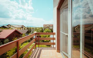 Exclusivitate - Sanpetru, casa cu priveliște deosebită - Poză 21