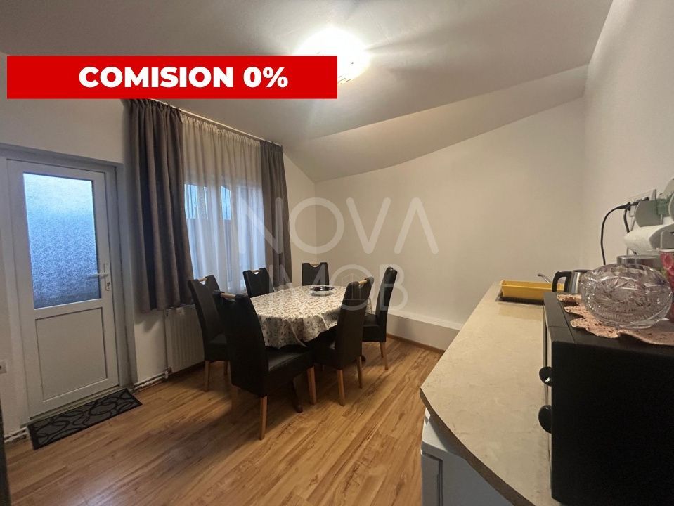 Casa de vanzare 200 mp cu spatiu comercial la parter, strada Lunga - Poză 1