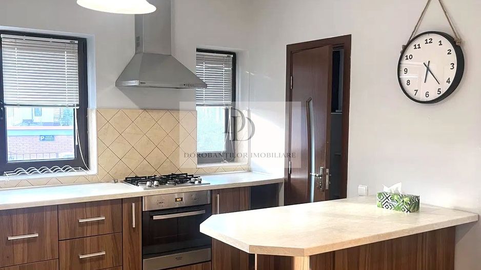 Apartament cu 3 camere în vilă | Parcare inclusă | Zona Europa - Poză 1