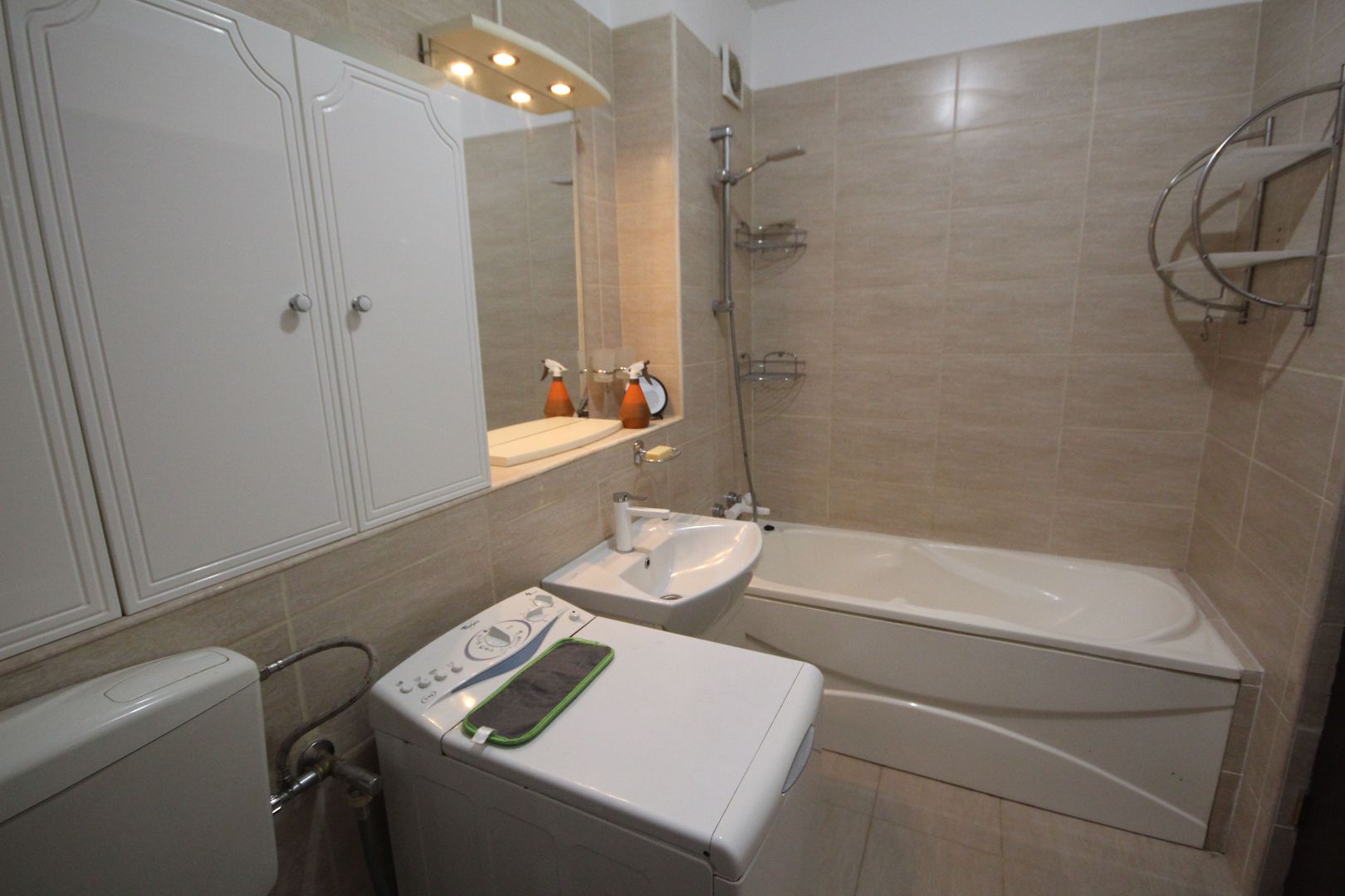 Spatios si amenajat - Poză 9