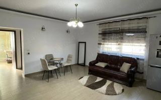 Apartament cu 2 camere, curte și loc de parcare - Poză 4