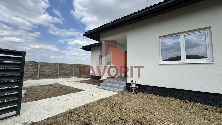 Casa Individuala in Mosnita Noua | 3 dormitoare + 2 bai | Teren Generos - Poză 2