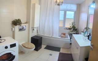 Apartament spatios 100 mp cu lift si 50 mp de terase - Poză 4