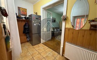 Apartament la casă de 2 camere, Medias - Poză 4