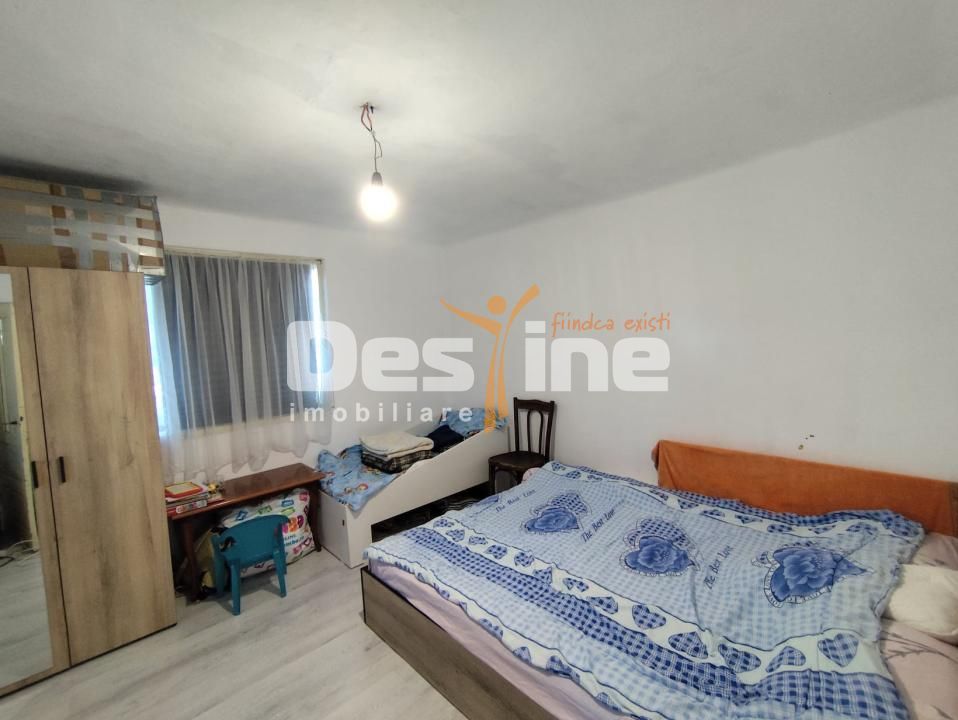 Casa Batraneasca cu 1410 mp teren, Cocorastii MIslii. - Poză 4