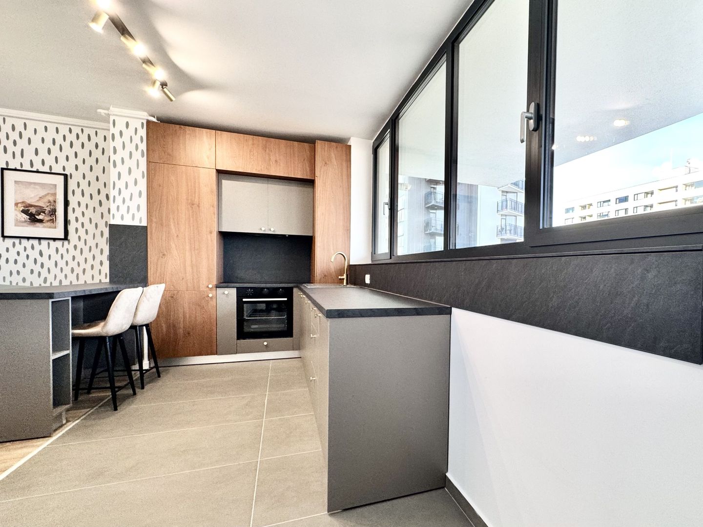 Apartament elegant, prima închiriere, zona Torontalului - XCITY TOWER - Poză 6