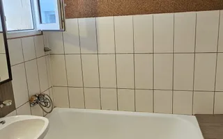 3 Camere - 71MP | Decomandat | Reabilitat | 2 Bai | M Gorjului-9 min - Poză 22