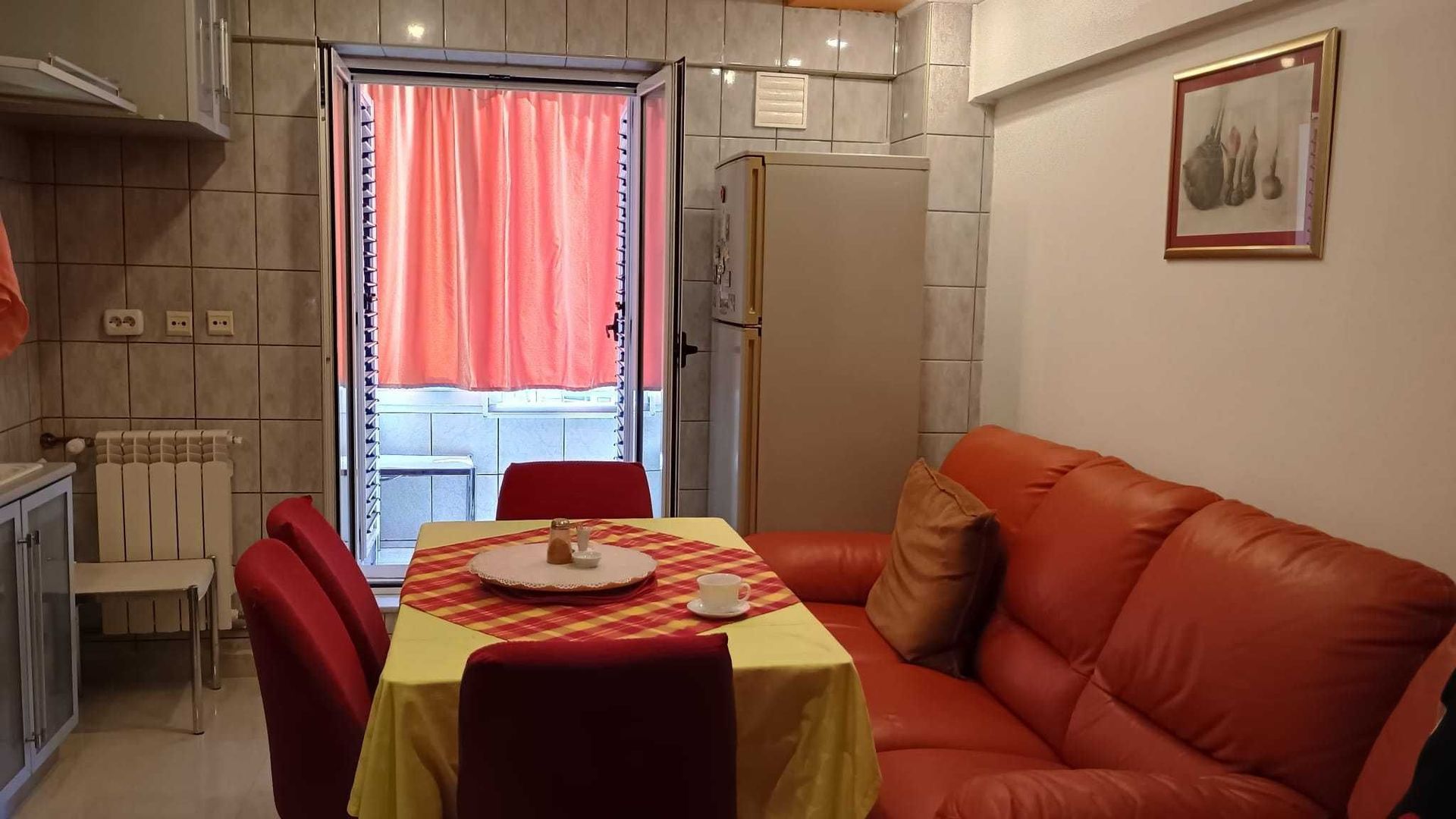 APARTAMENT 2 CAMERE ZONA UNIRII - Poză 1