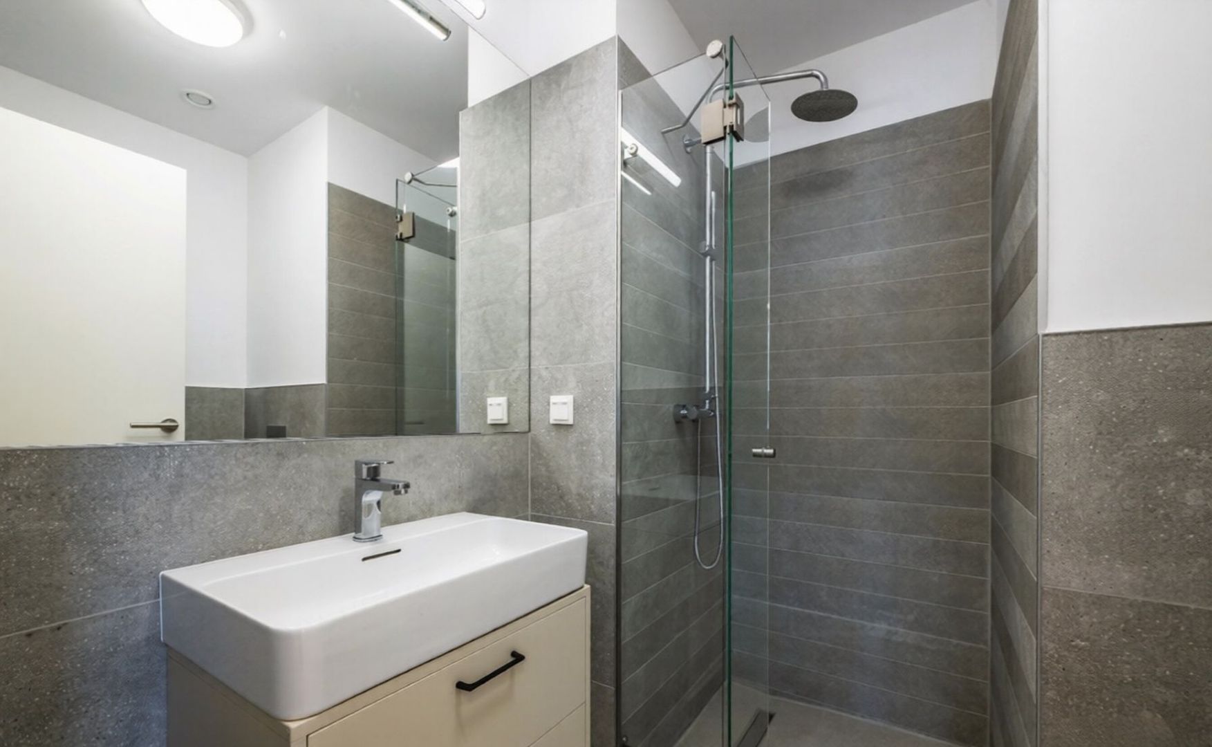 Apartament High End 3 camere Upsite I Loc de parcare si boxa - Poză 19