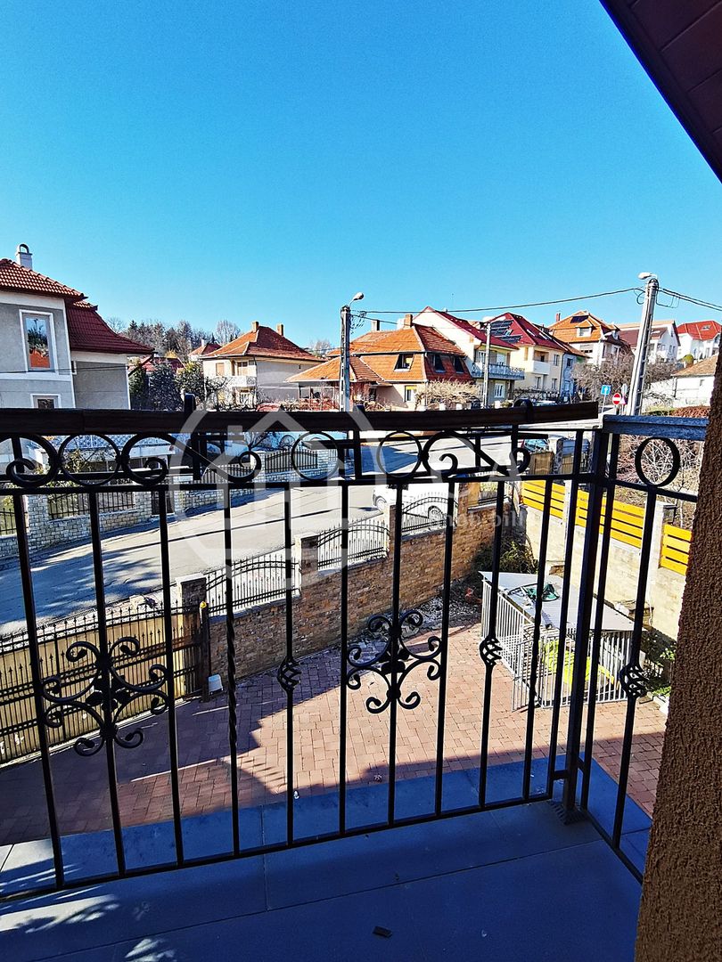 Apartament la casa, de inchiriat cu 2 camere Ultracentral, Oradea - Poză 11