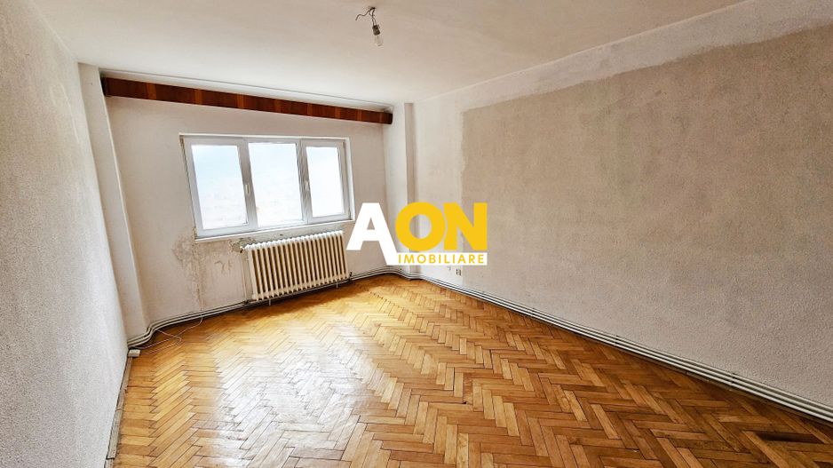 Apartament 3 camere, decomandat, zona Liceului Sportiv - Poză 2