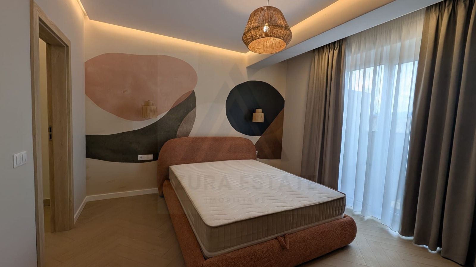 Penthouse 90 mp utili terasa 88 mp parcare subterana Ultracentral - Poză 1